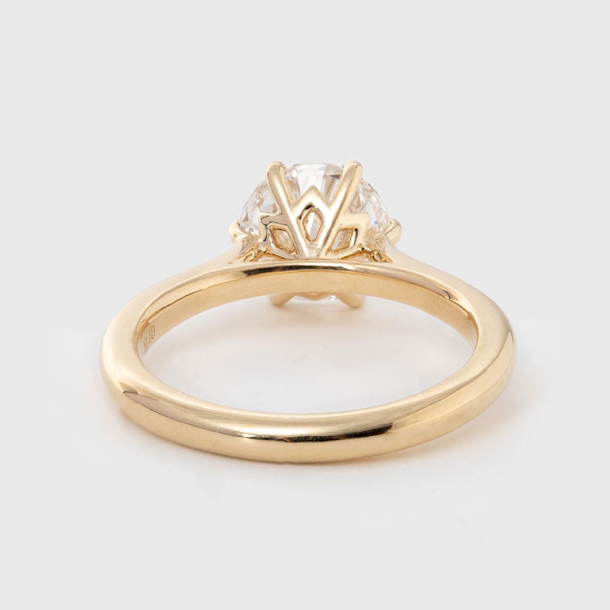 14K Yellow Gold 2 Carat Solitaire Diamond Ring Bridal Set with Round Lab Diamond and Floral Setting 14K Yellow Gold 2 Carat Solitaire Diamond Ring Bridal Set with Round Lab Diamond and Floral Setting