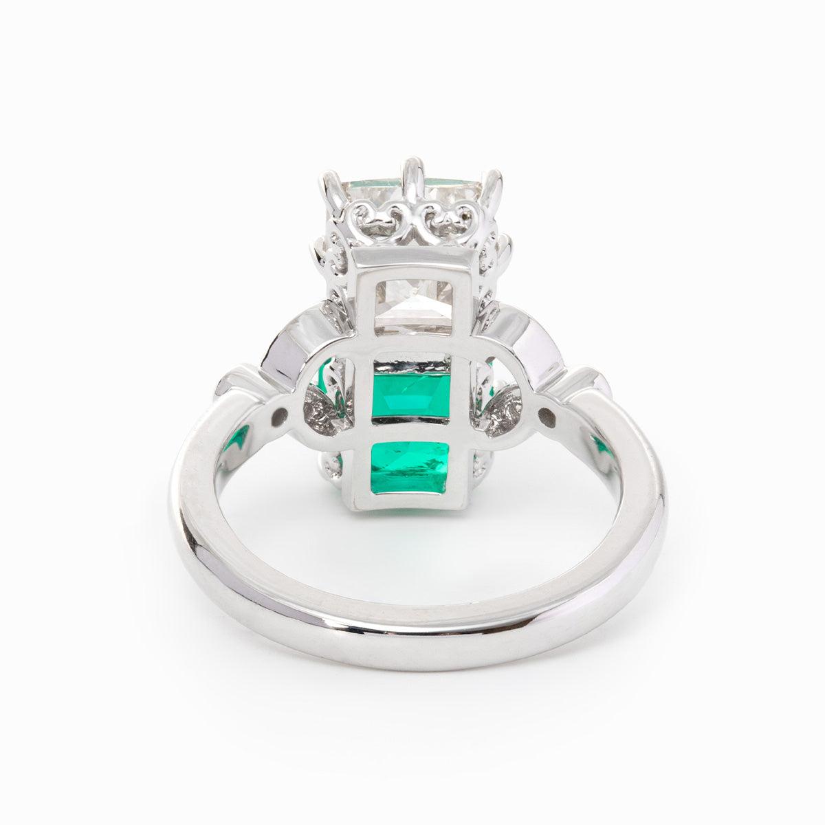 18K White Gold Asscher Cut Lab Emerald & Lab Diamond Toi et Moi Side-stone Cocktail Ring 18K White Gold Asscher Cut Lab Emerald & Lab Diamond Toi et Moi Side-stone Cocktail Ring