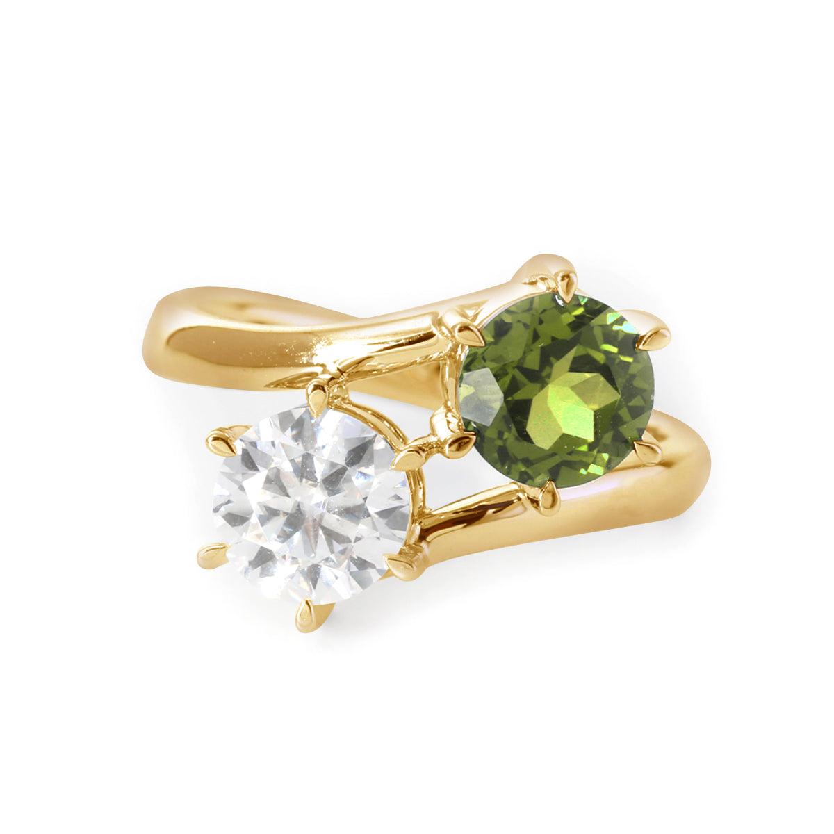 18K White Gold Round Cut Lab Diamond & Peridot Toi et Moi Ring 14K Yellow Gold 18K White Gold Round Cut Lab Diamond & Peridot Toi et Moi Ring 14K Yellow Gold