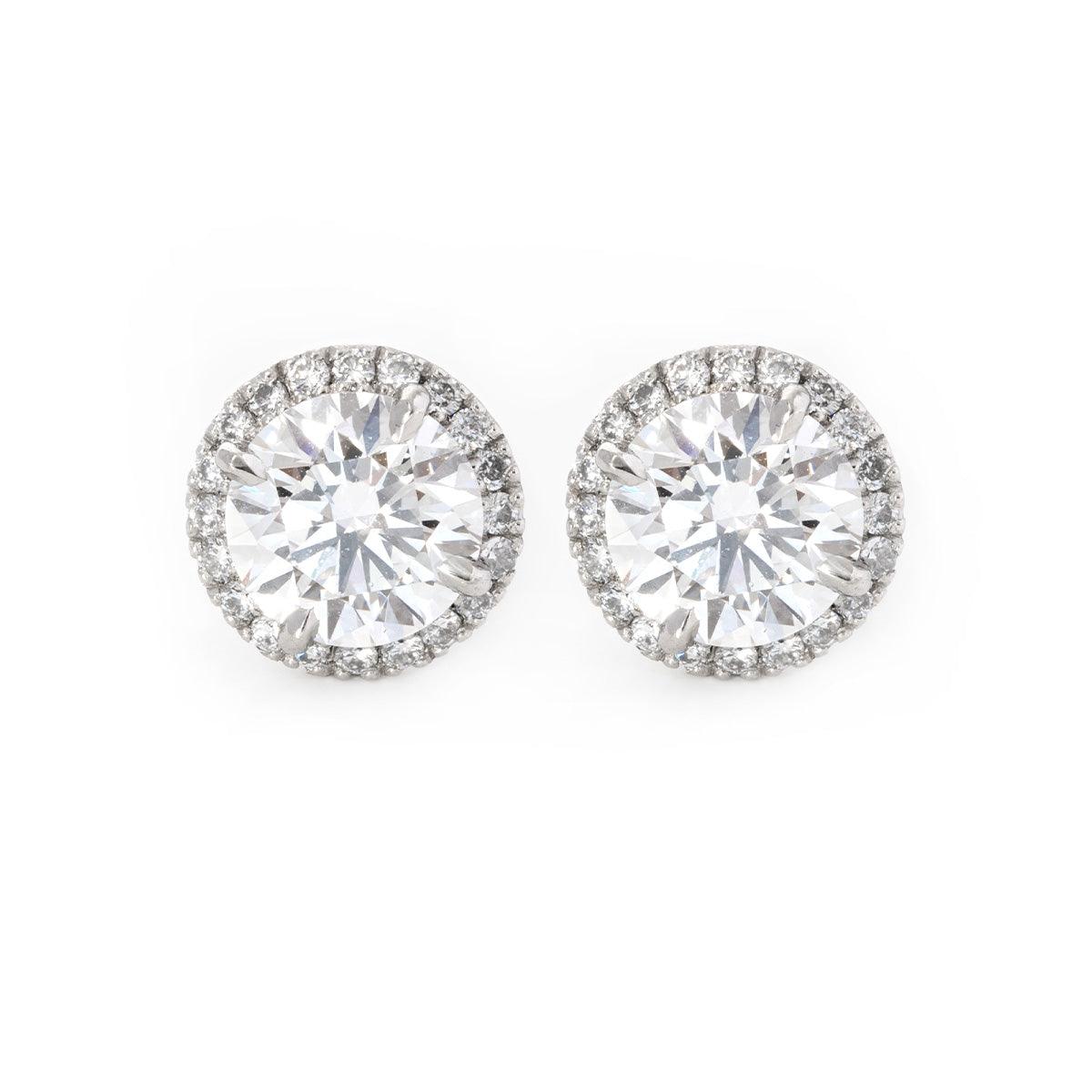 Pt950 Round Brilliant Cut Diamond Halo Stud Earrings Pt950 Round Brilliant Cut Diamond Halo Stud Earrings