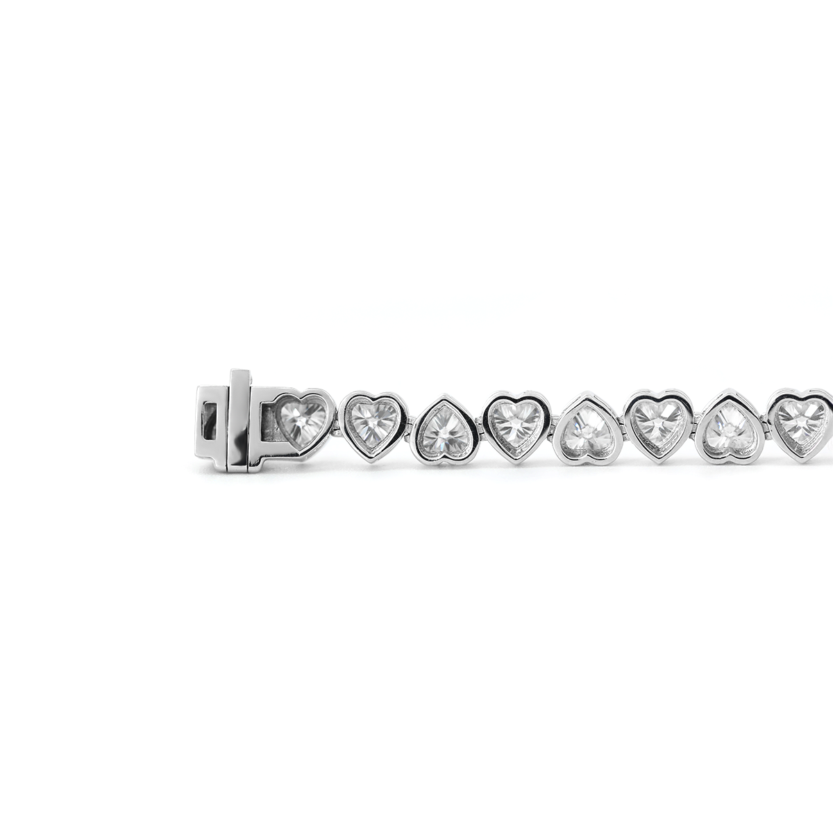 18K White Gold Heart Shape Lab Diamond Bezel Tennis Bracelet 18K White Gold Heart Shape Lab Diamond Bezel Tennis Bracelet