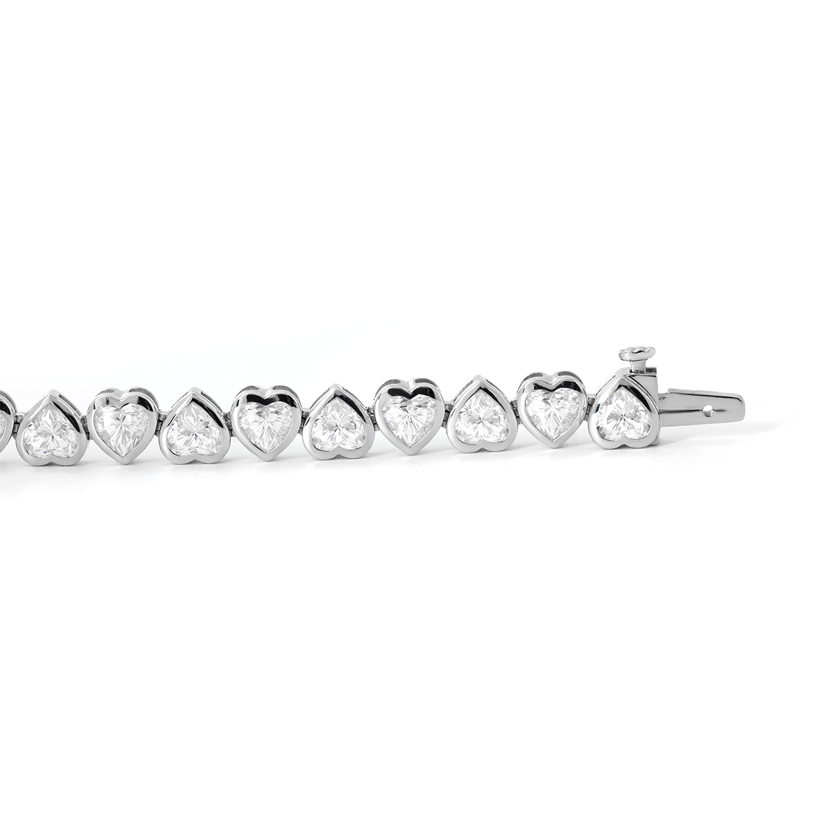 18K White Gold Heart Shape Lab Diamond Bezel Tennis Bracelet 18K White Gold Heart Shape Lab Diamond Bezel Tennis Bracelet