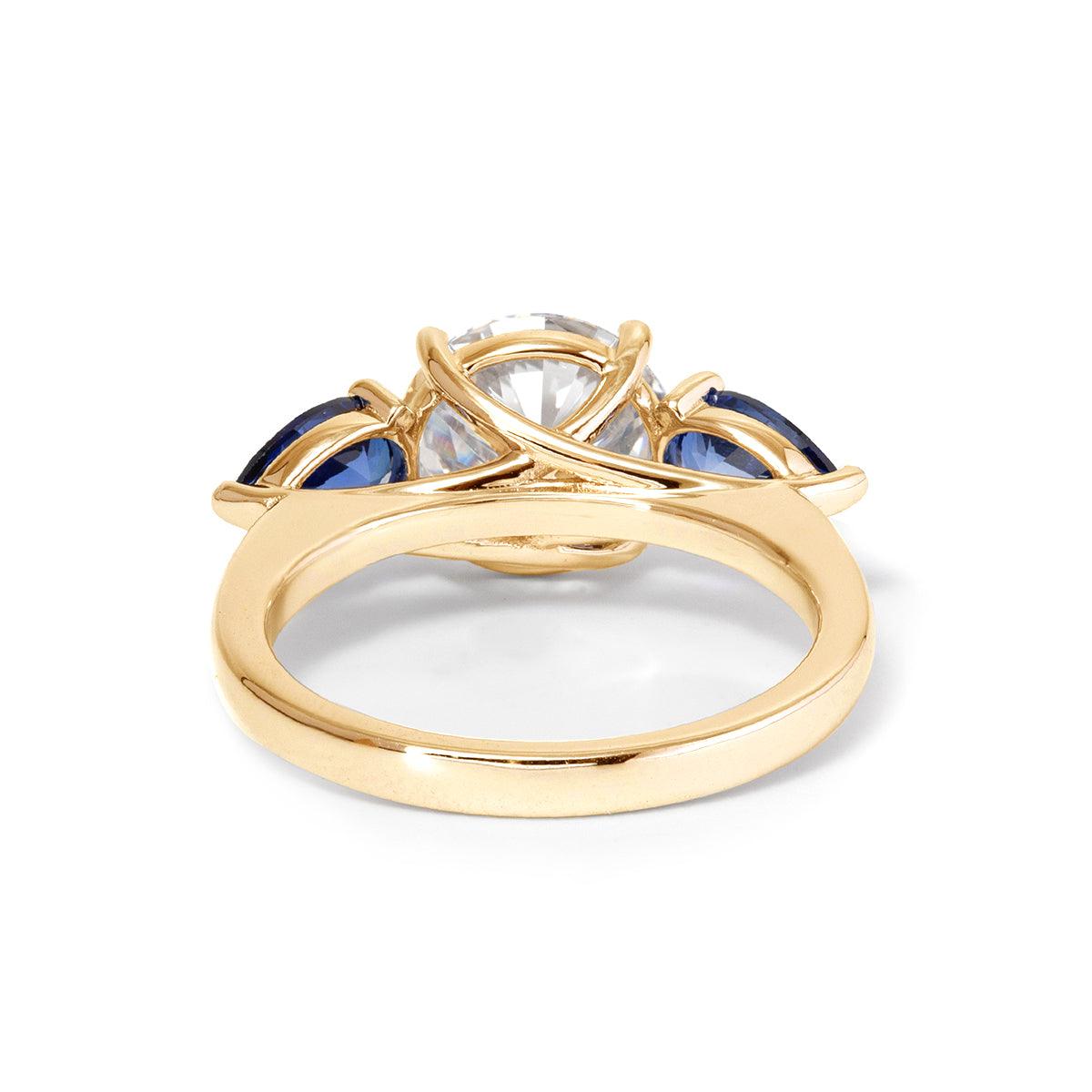 18K White Gold Round Lab Diamond Pear Sapphire Three Stone Ring 18K Yellow Gold 18K White Gold Round Lab Diamond Pear Sapphire Three Stone Ring 18K Yellow Gold