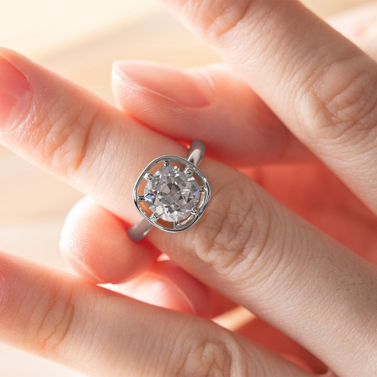 14K Yellow Gold 2.5ct Antique Old Mine Cut Diamond Basket Setting Ring with Smooth Ring Cut Design 18K White Gold 14K Yellow Gold 2.5ct Antique Old Mine Cut Diamond Basket Setting Ring with Smooth Ring Cut Design 18K White Gold
