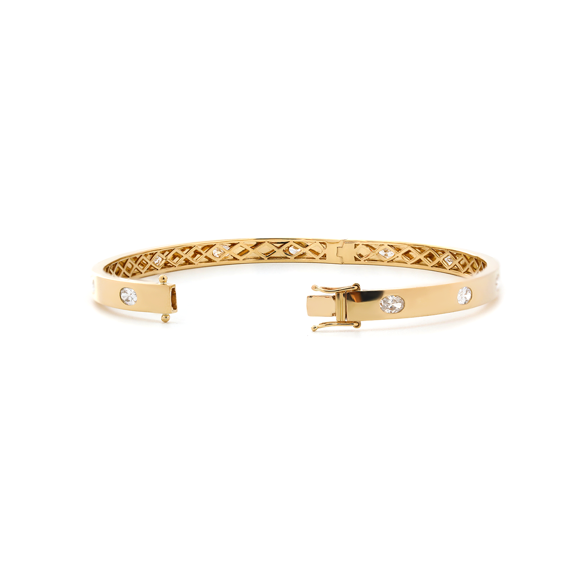 14K Yellow Gold Oval Cut and Princess Cut Lab Diamond Bezel Bangle Bracelet 14K Yellow Gold Oval Cut and Princess Cut Lab Diamond Bezel Bangle Bracelet
