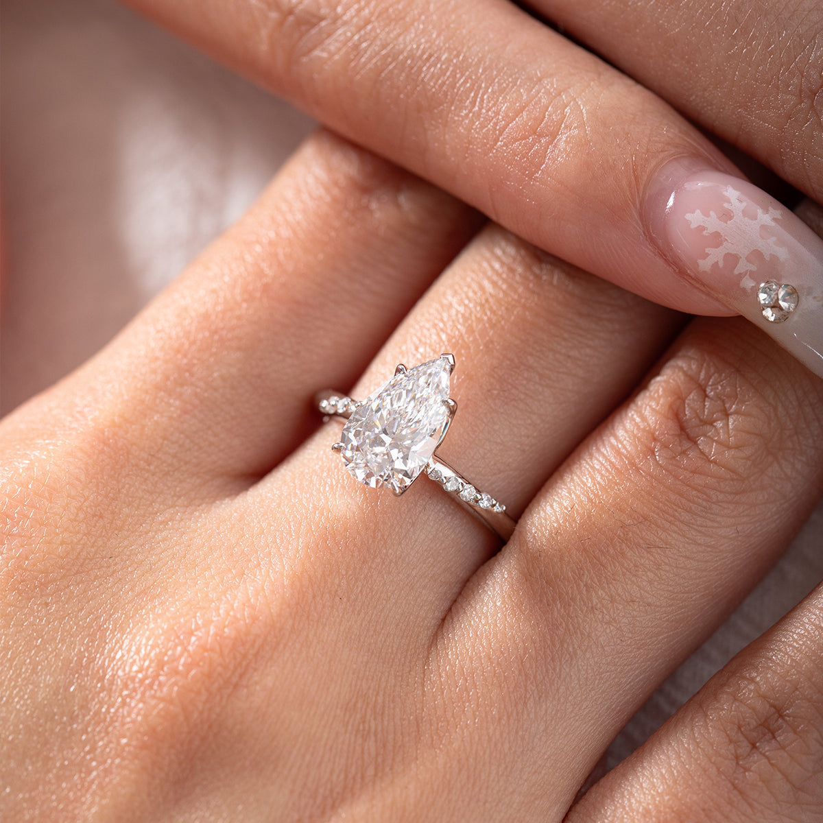 14K White Gold 2ct Pear Cut Lab Diamond Ring with Twist Pave Band and Floral Basket Head Design 14K White Gold 2ct Pear Cut Lab Diamond Ring with Twist Pave Band and Floral Basket Head Design