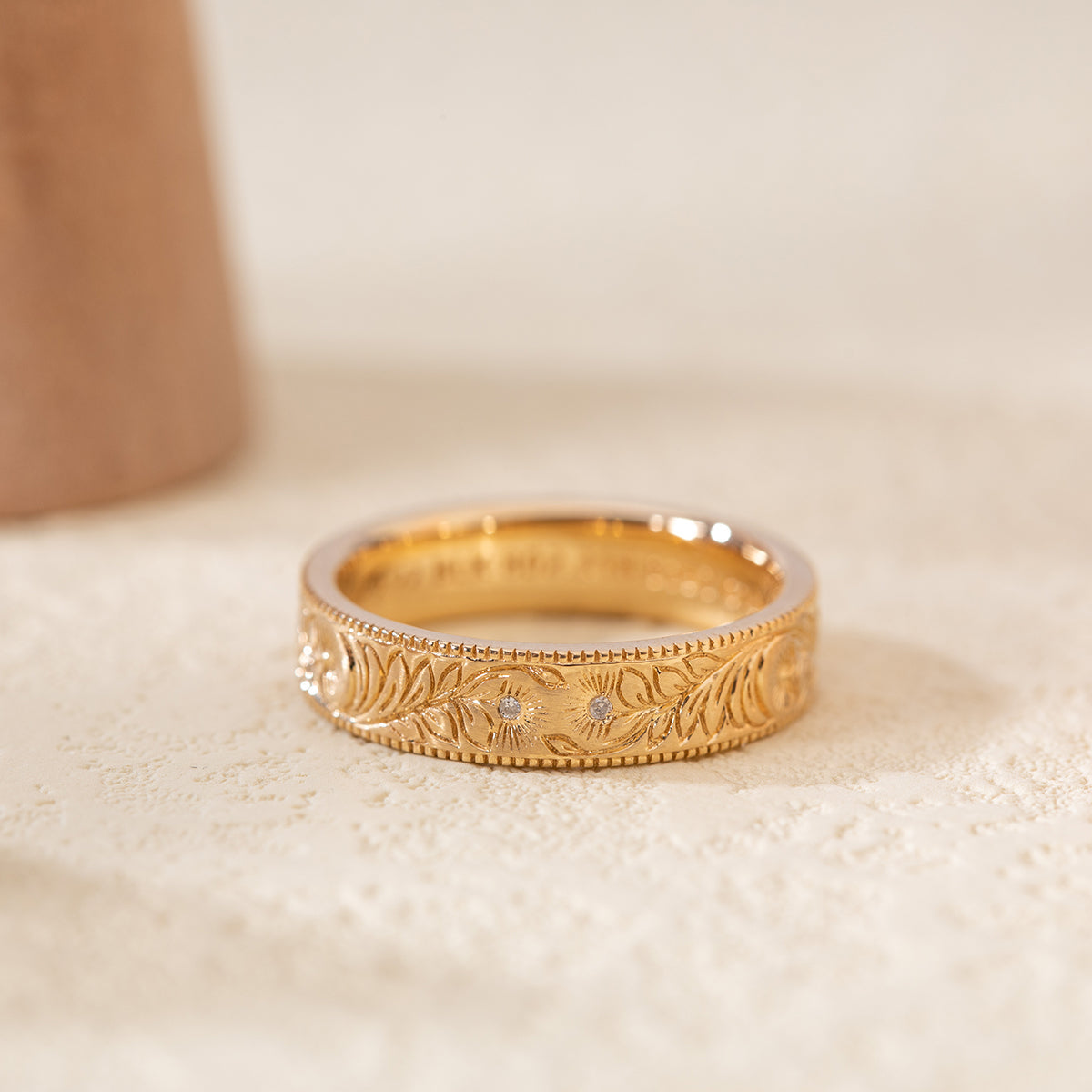 14K Yellow Gold Wedding Ring – Art Nouveau Nature-Inspired Design 14K Yellow Gold Wedding Ring – Art Nouveau Nature-Inspired Design