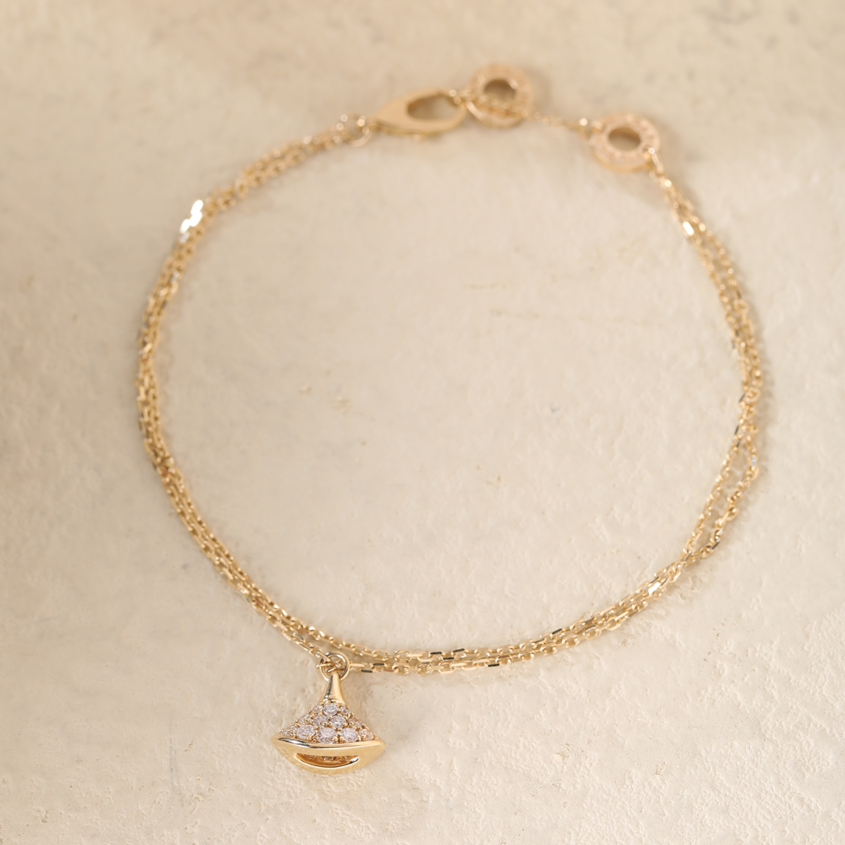 18K Yollow Gold Round Lab Diamond Skirt Pendant Necklace 18K Yollow Gold Round Lab Diamond Skirt Pendant Necklace