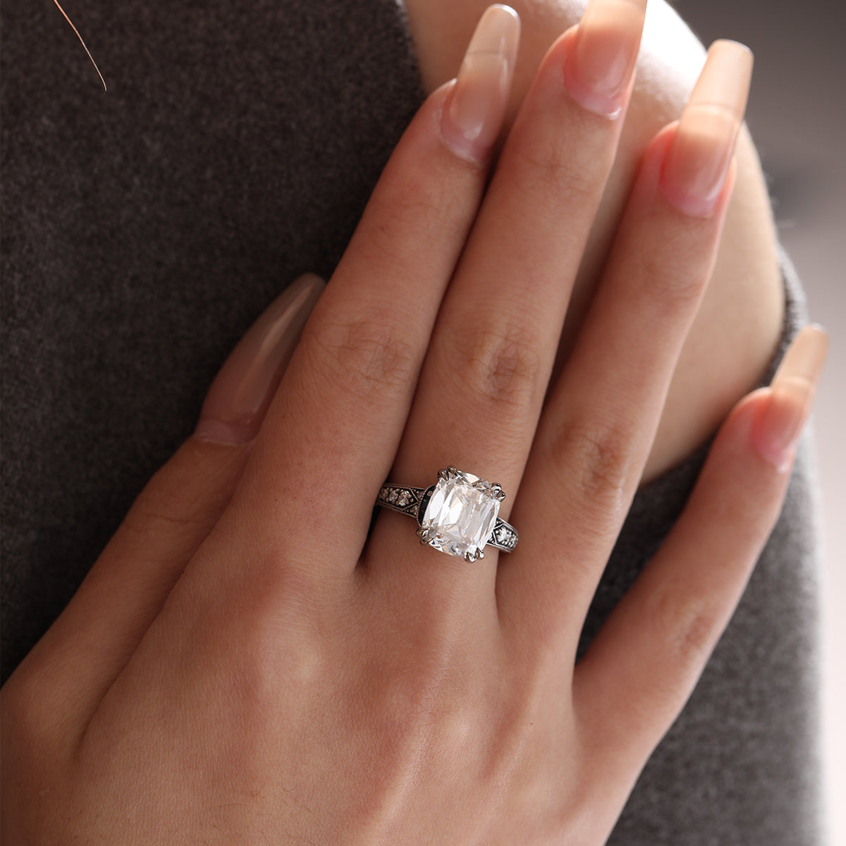 18K Gold 4.5ct Elongated Old Mine Cut Lab Diamond Antique-inspired Ring with Princess Cut Lab Sapphire & Round Cut Lab Diamond Side-stone 18K Gold 4.5ct Elongated Old Mine Cut Lab Diamond Antique-inspired Ring with Princess Cut Lab Sapphire & Round Cut Lab Diamond Side-stone