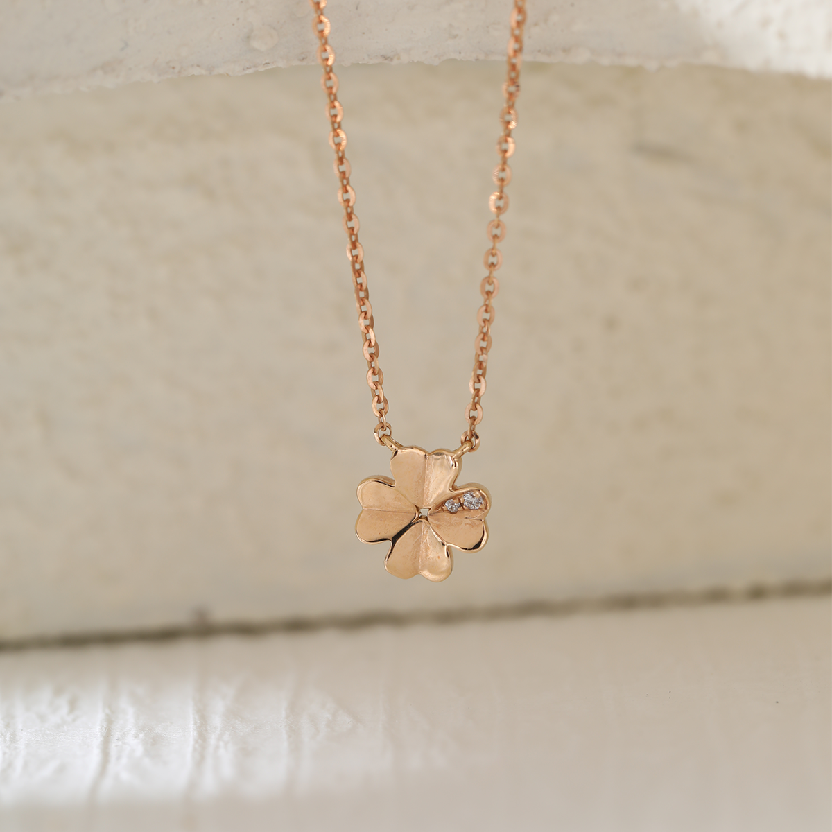 14K Rose Gold Round Lab Diamond Clover Pendant Necklace 14K Rose Gold Round Lab Diamond Clover Pendant Necklace