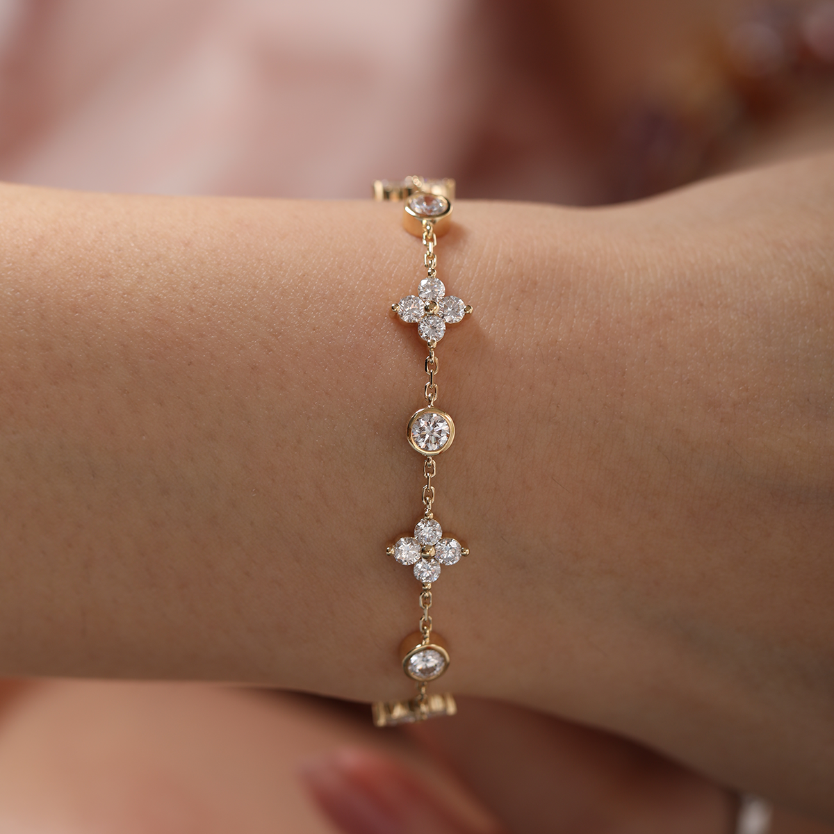 18K Yellow Gold Round Lab Diamond Fancy Shape Station Bracelet 18K Yellow Gold Round Lab Diamond Fancy Shape Station Bracelet