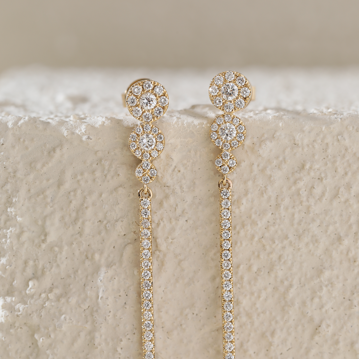 18K Yellow Gold Round Cut Diamond Pave Drop Earrings 18K Yellow Gold Round Cut Diamond Pave Drop Earrings
