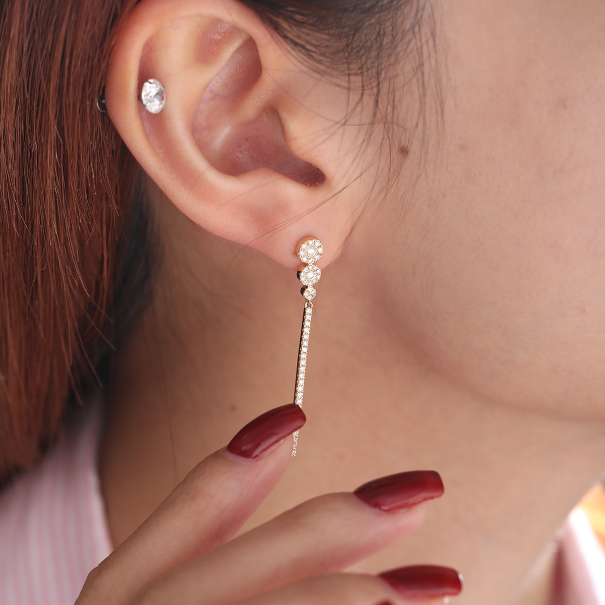 18K Yellow Gold Round Cut Diamond Pave Drop Earrings 18K Yellow Gold Round Cut Diamond Pave Drop Earrings
