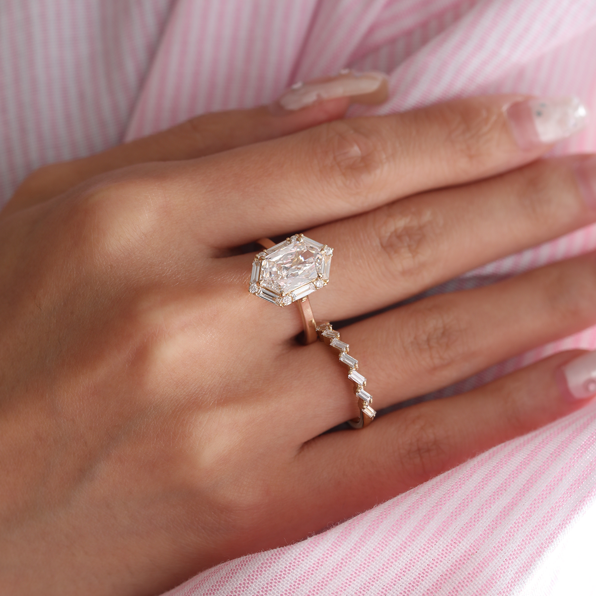 14K Yellow Gold 2.5ct Duchess Cut Elongated Hexagonal Lab Diamond Ring with Baguette Cut and Round Diamond Halo 14K Yellow Gold 2.5ct Duchess Cut Elongated Hexagonal Lab Diamond Ring with Baguette Cut and Round Diamond Halo