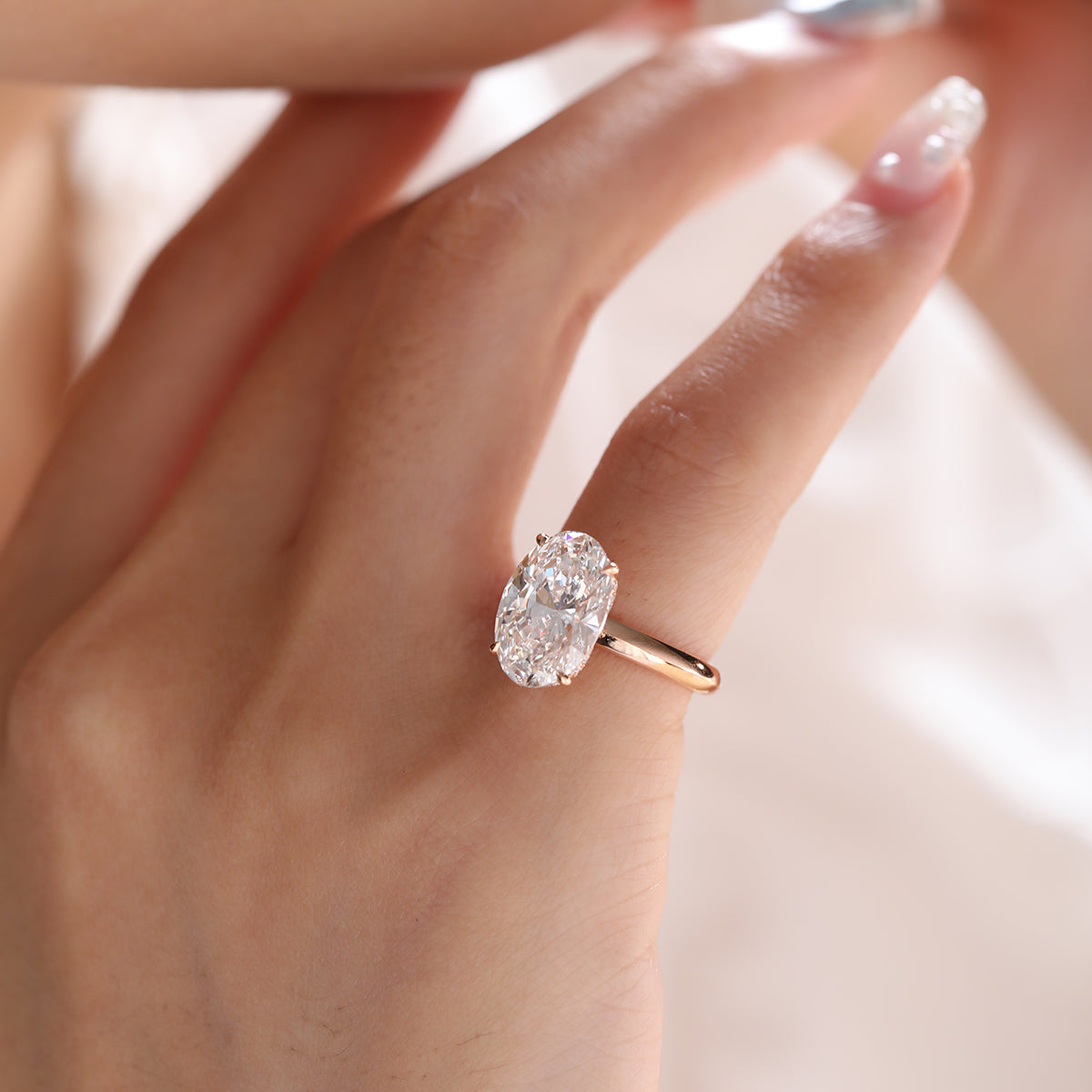 18K Rose Gold 4ct Oval Cut Lab Diamond 4 Claw Prong Hidden-halo Engagement Ring in Knife Edge Band Design